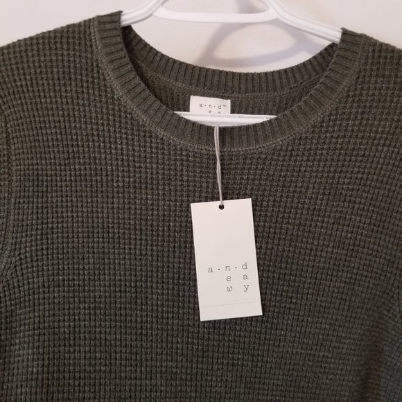 BNWT Sweater Dress - Picture 3 of 3